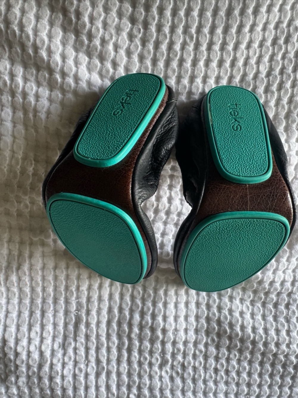 Tieks Black Leather Foldable Ballet Flats with Teal Accent - Picture 8 of 9